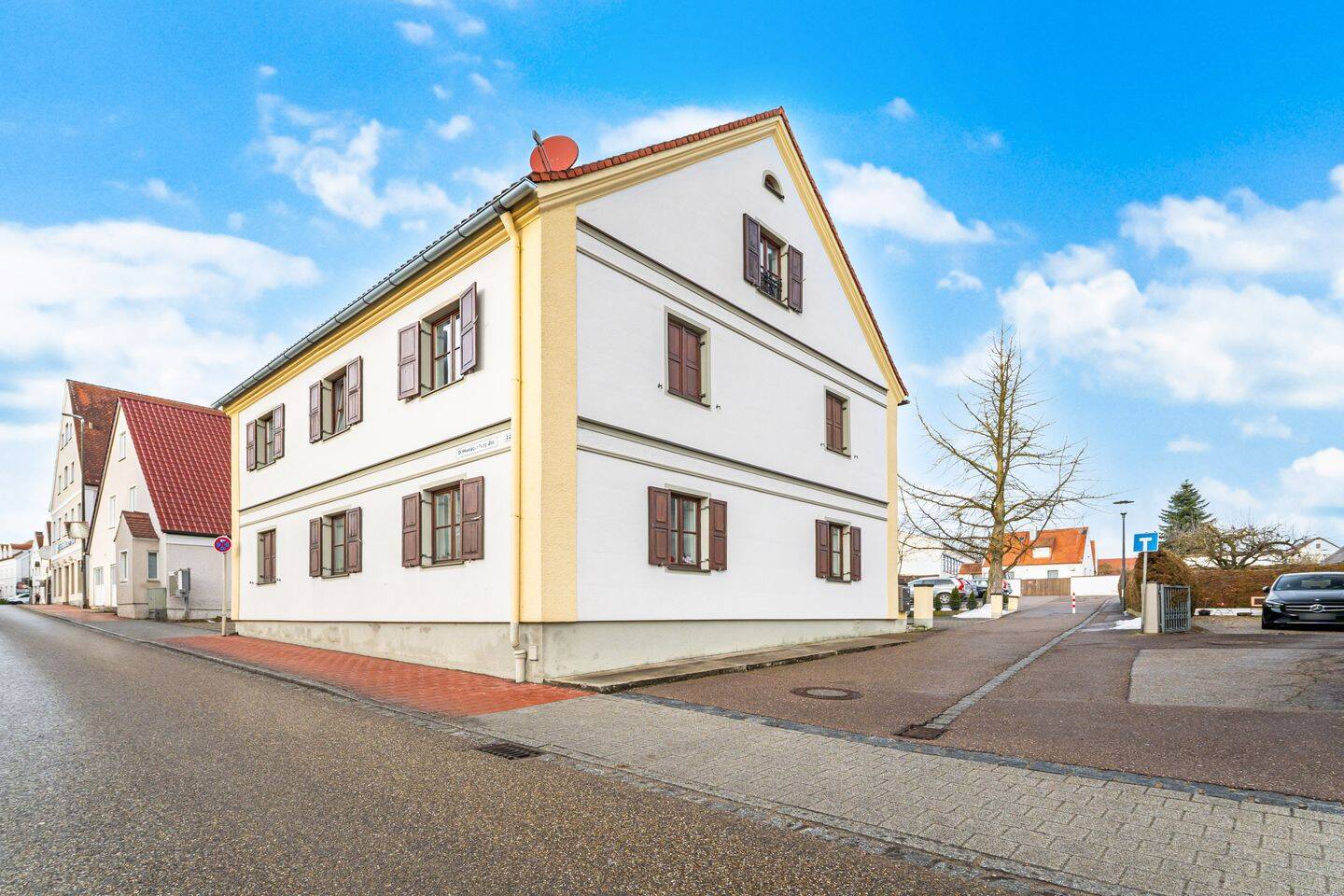 **Wohnung in Pöttmes mit Stellplatz**, 86554 Pöttmes