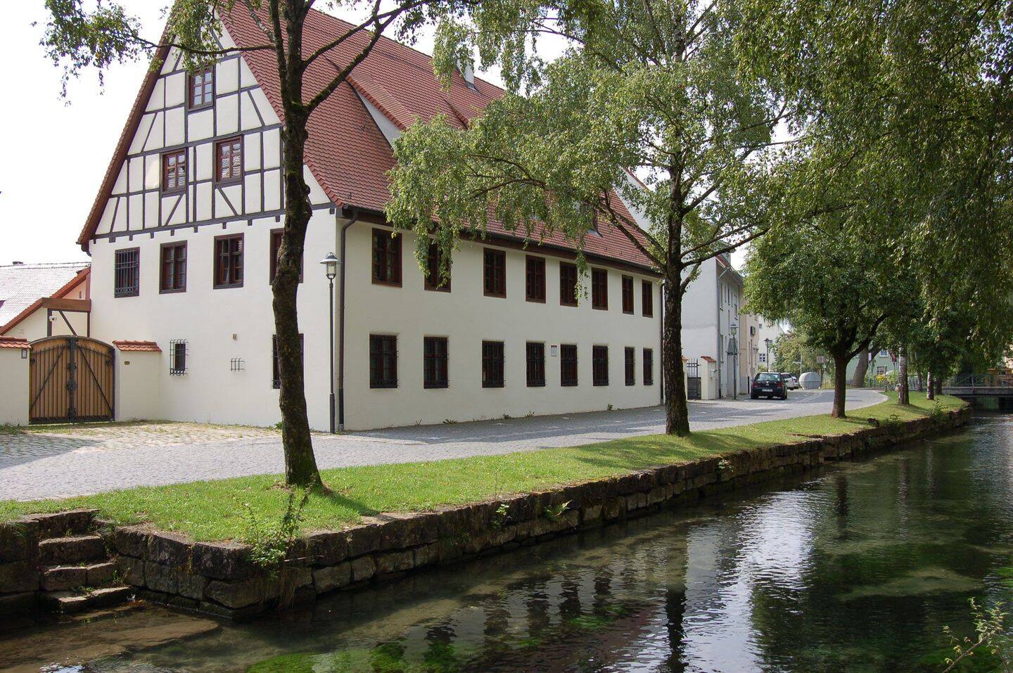 Charmante WG- Wohnung im Alten Schulhaus an der  Ach von 1515, 89129 Langenau