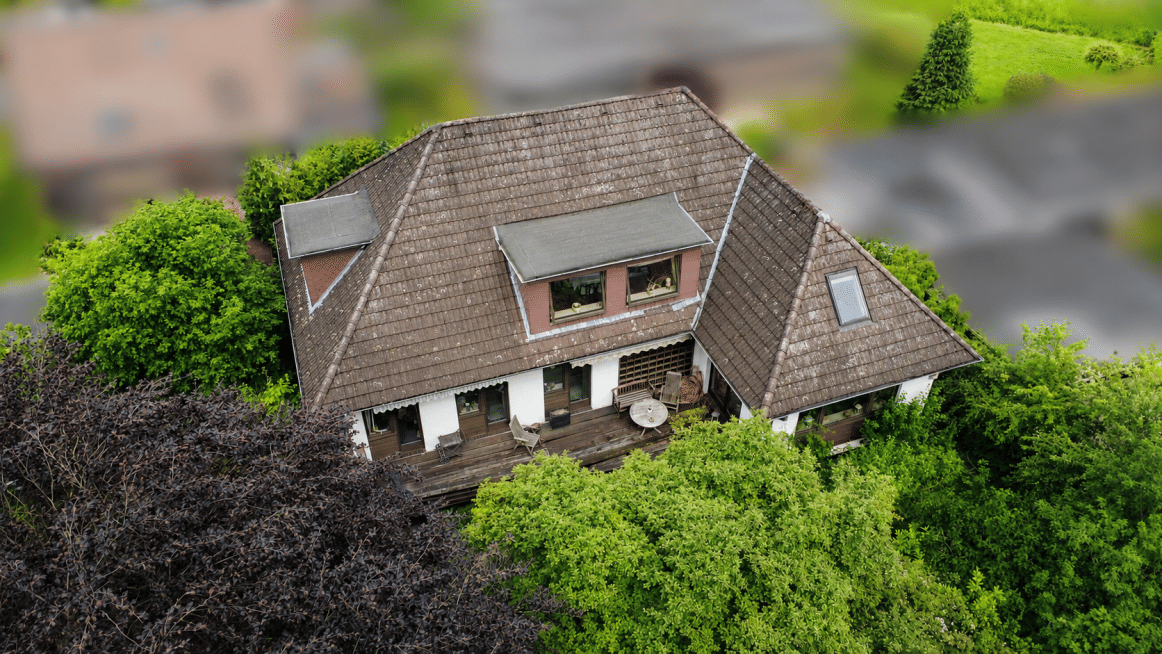 Familienfreundliches ZFH in gesuchter, ruhiger Lage in Großburgwedel – mit großem Garten, Vollkeller & 2 Garagen, 30938 Burgwedel