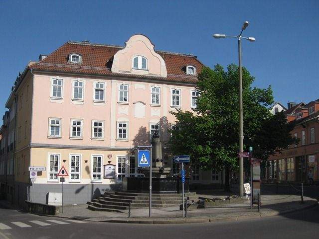 Stadtzentrum: Sonnendurchflutete 3-Raum-Wohnung mit Fahrstuhl im Haus, 99817 Eisenach