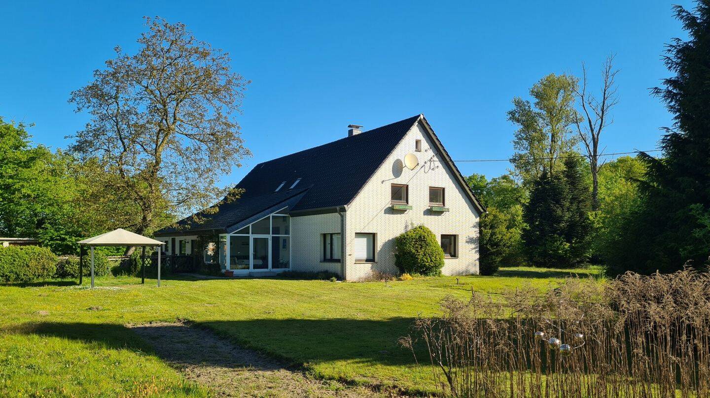 Landhaus auf 4,1 ha zu verkaufen, 46562 Voerde (Niederrhein)