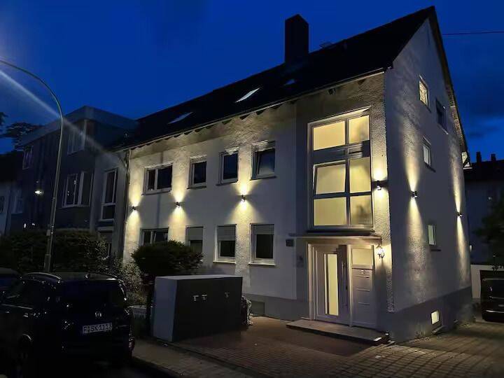 5 Zimmer Apartment in Frankfurt Nied WG geeignet, 65934 Frankfurt am Main (Höchst Nied)