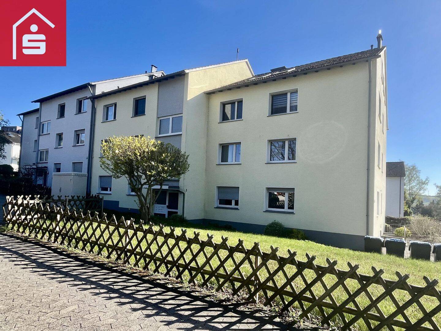 Gemütliche Dachgeschosswohnung mit Charme auf dem Müggenberg, 59755 Arnsberg