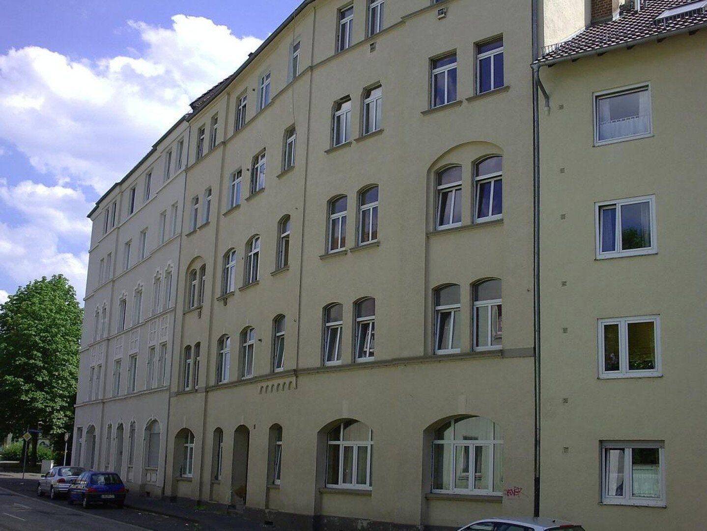 4-5 Zimmer Wohnung mit 110m² im 2.OG in Kassel Miete oder Mietkauf €400+NK, 34127 Kassel