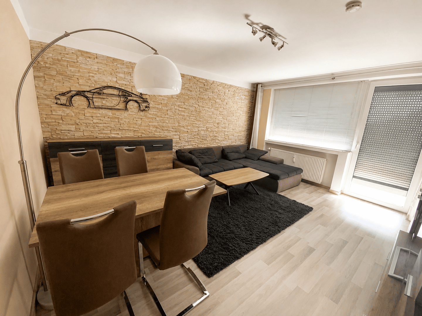 Gepflegte Eigentumswohnung mit Balkon, Garage und Stellplatz, 30419 Hannover