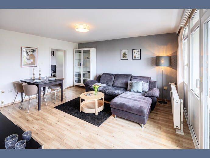 Möbliert: Schwabing-Freimann: Moderne 2,5-Zimmer Wohnung, 80939 München (Milbertshofen-Am Hart Schwabing-Freimann)