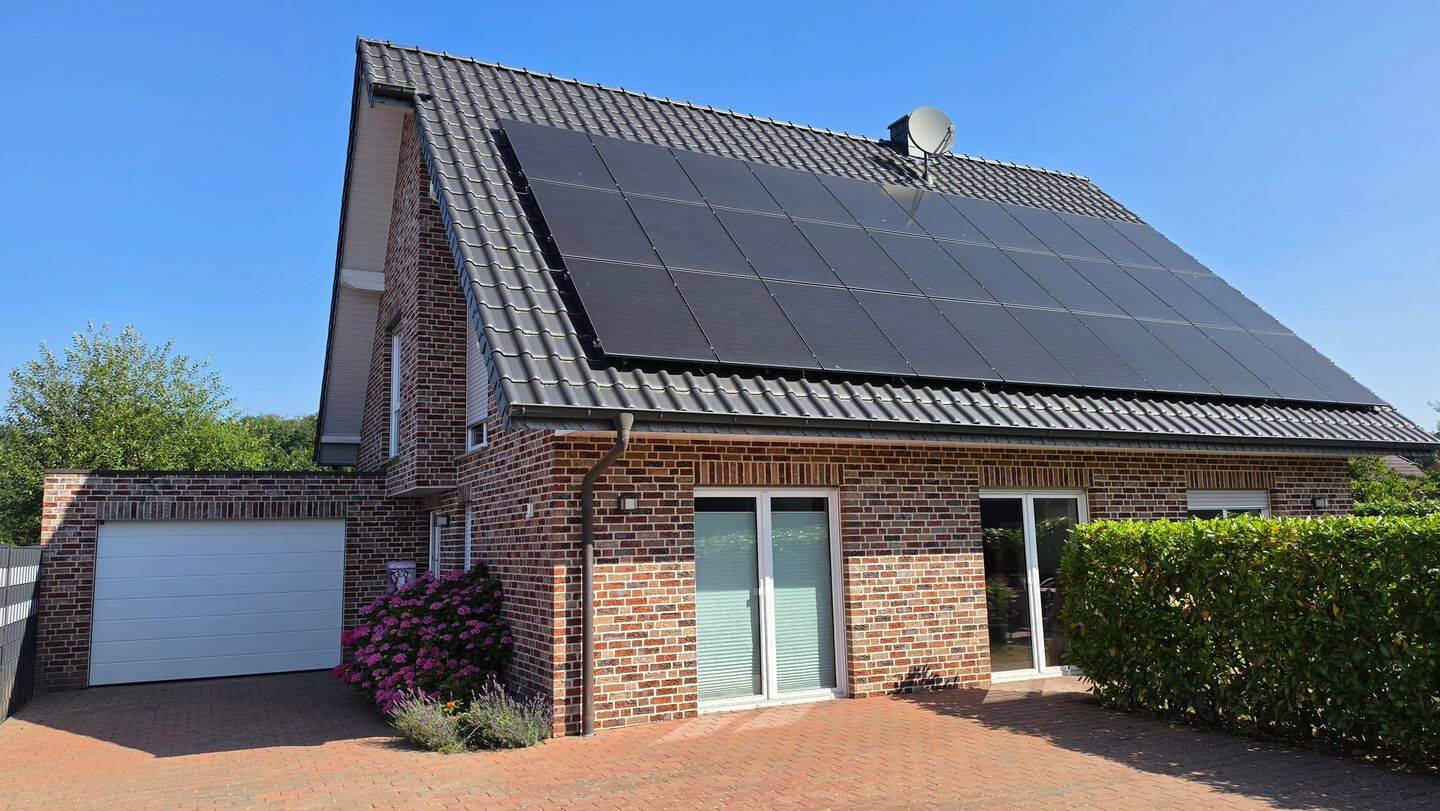 Modernes EFH mit neuer Wärmepumpe, Solaranlage, Garten und Garage in Lotte-Wersen, 49504 Lotte