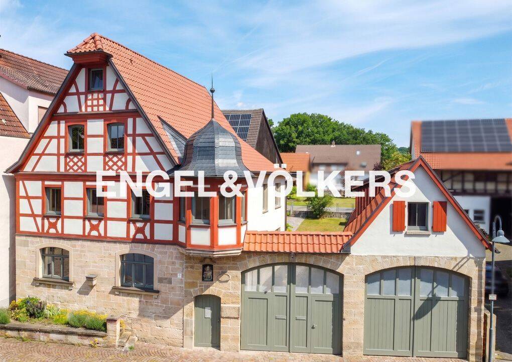 Architektur mit Geschichte – neu interpretiert – Energieklasse B, 97618 Heustreu