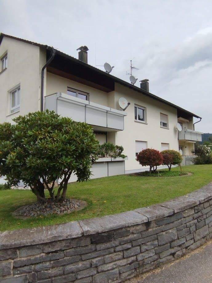 3 ZW Waldkirch-Siensbach im 1. OG mit Balkon, Kellerabteil, Einzelgarage und Pkw-Stellplatz im Freien, 79183 Waldkirch