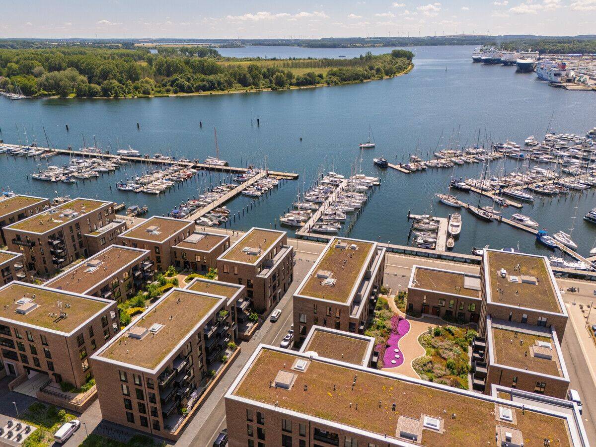 Neubau-Ferienwohnung mit Loggia und Yachthafenblick im BALTIQUE Travemünde, 23570 Lübeck (Travemünde)