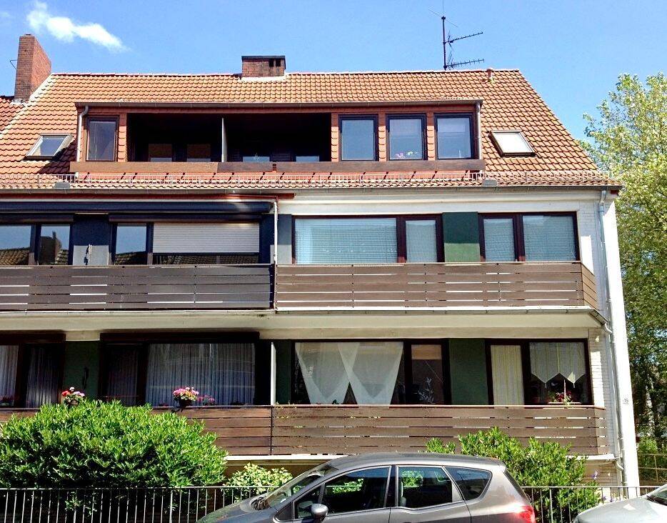 v. PRIVAT helle, modernisierte 3 Zi. Wohnung mit Balkon, 28239 Bremen (Gröpelingen Ohlenhof Oslebshausen)