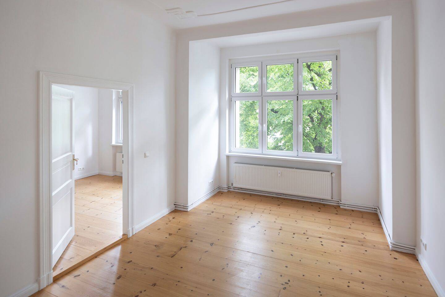 BEZUGSFREI | Perfekte Aufteilung: Helle 2-Zimmer-Altbauwohnung in Tempelhof!, 12099 Berlin (Neukölln)