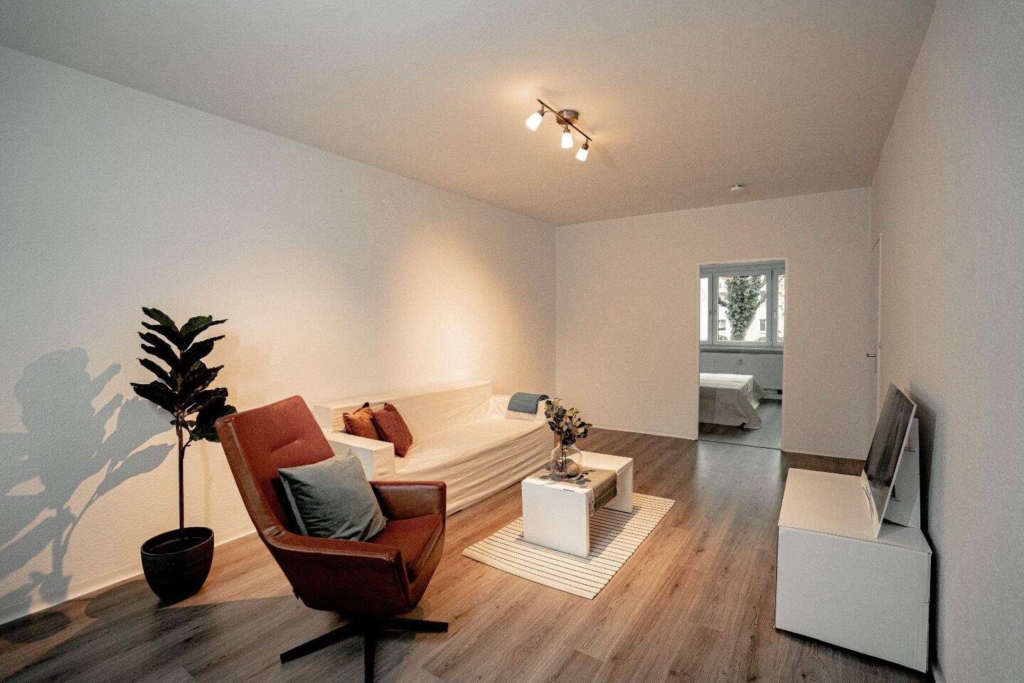 Erdgeschoss-3-Zimmer-Wohnung mit Balkon, 7549 Gera (Debschwitz Lusan Röppisch)