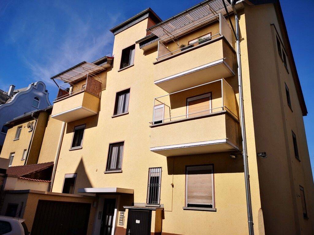 Gut geschnittene und schöne 3 Zimmer-Wohnung mit Balkon in direkter Innenstadtlage, 35390 Gießen