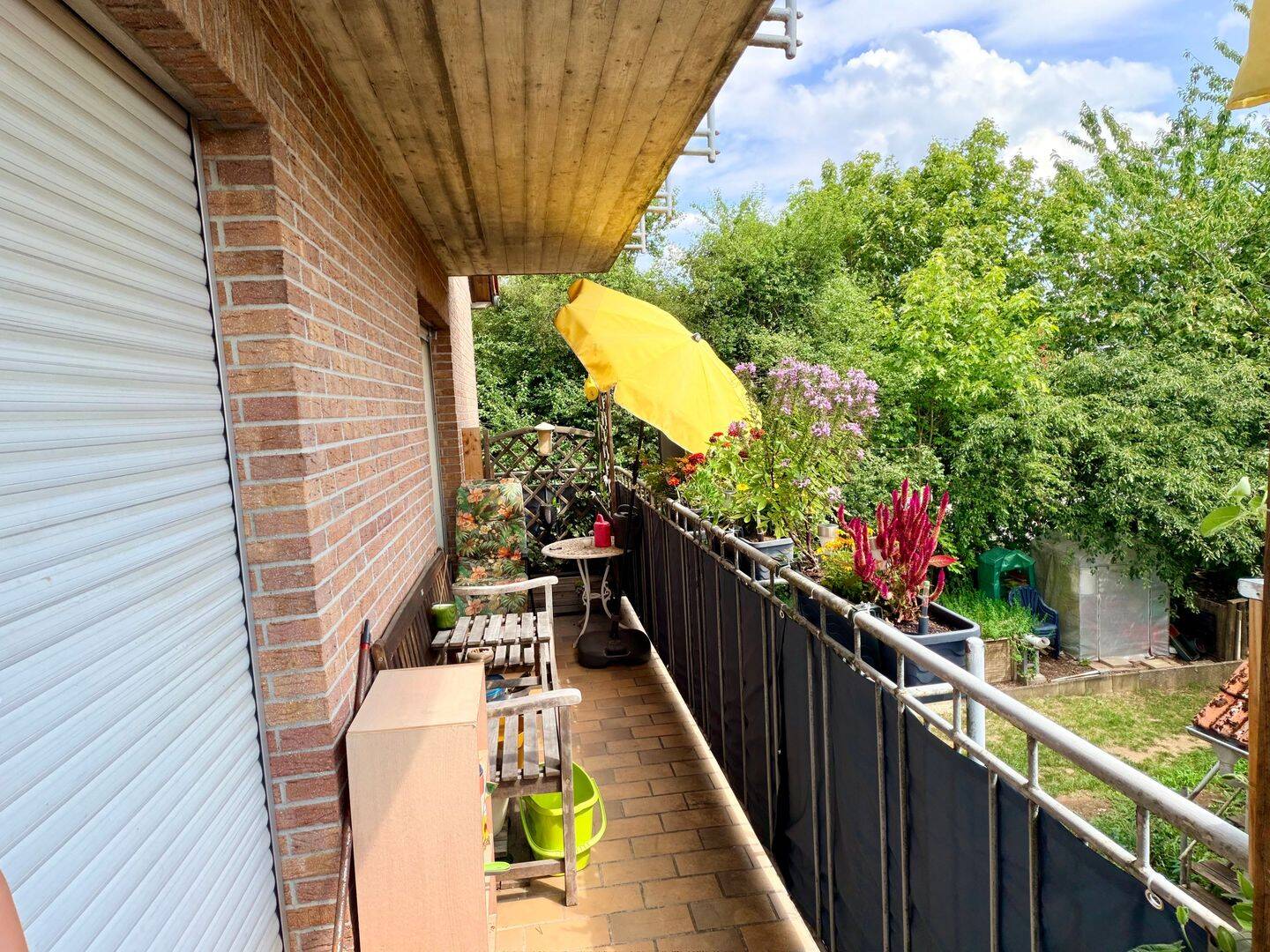 helle Wohnung mit Balkon und guten ParkmöglichkeitenDoppelgarage, 90562 Heroldsberg