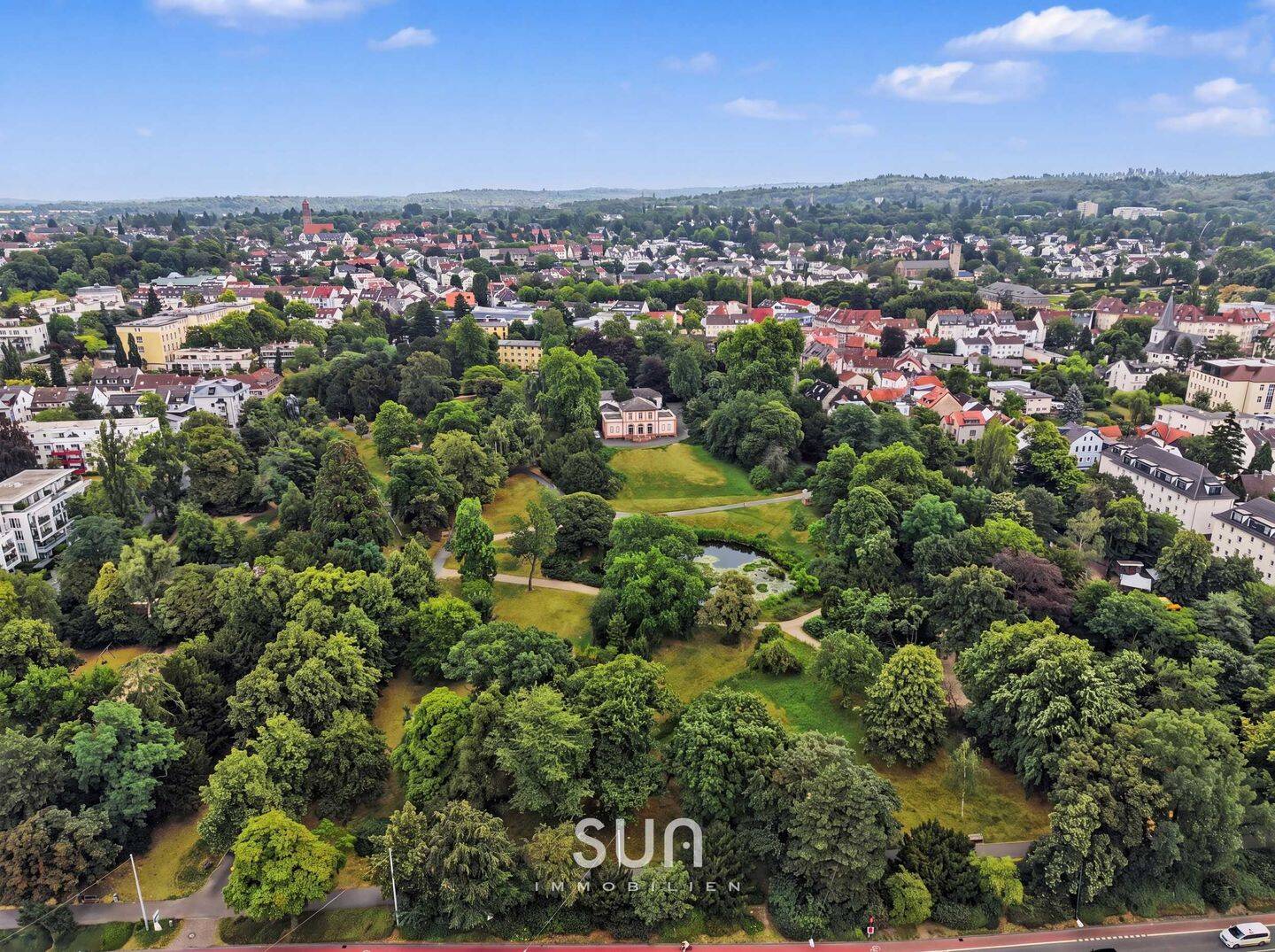 LUXURIÖSER 2-ZIMMER-TRAUM AM AKAZIENGARTEN! – Frisch saniert mit Stellplatz in Darmstadt West, 64295 Darmstadt (Darmstadt)