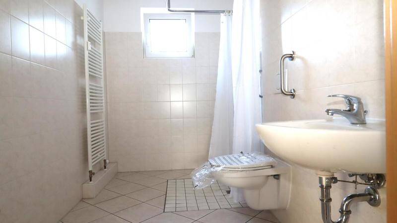 image-72519976