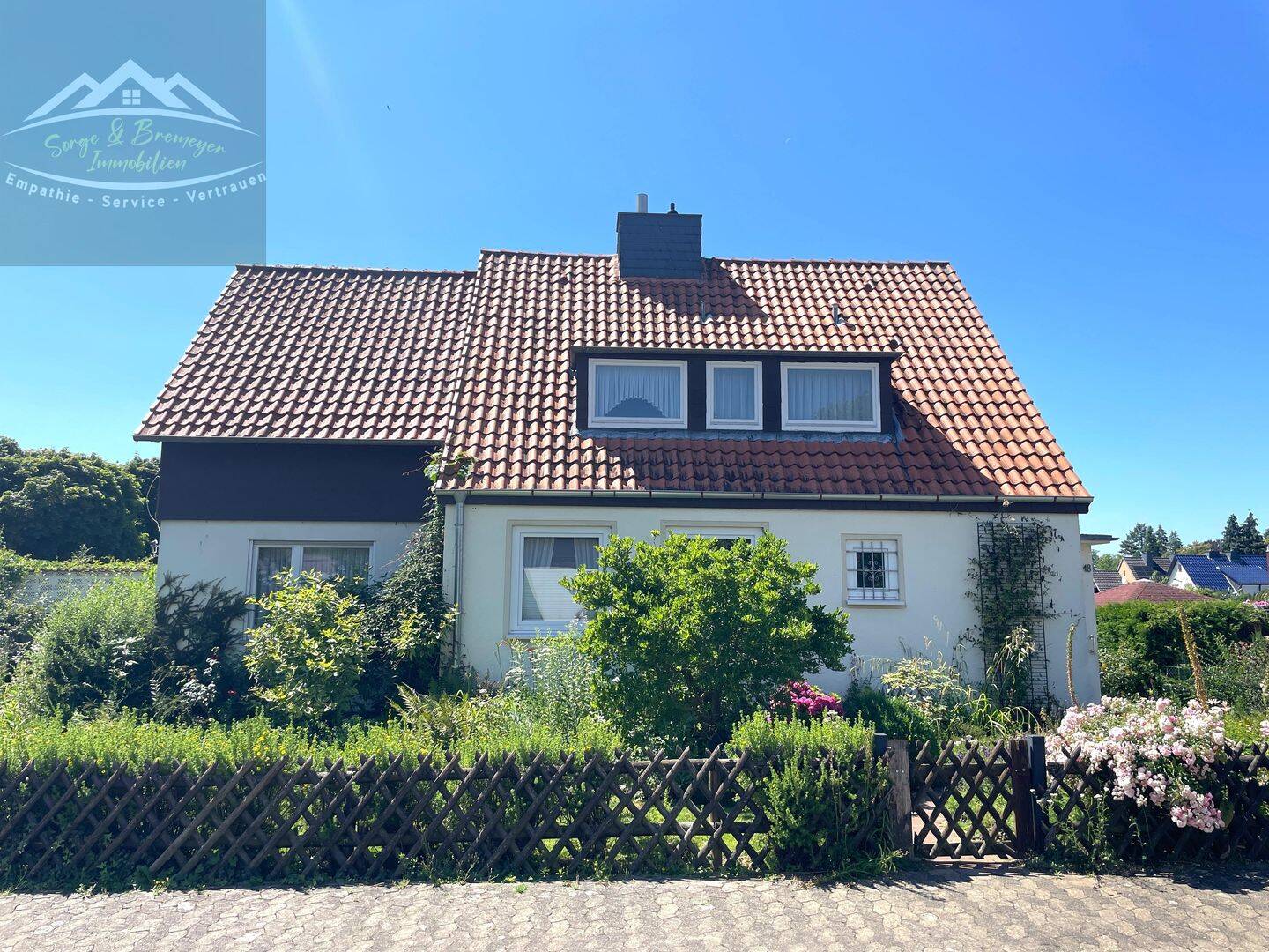 Einfamilienhaus mit Wintergarten und herrlichem Grundstück in bevorzugter Lage Einbecks, 37574 Einbeck