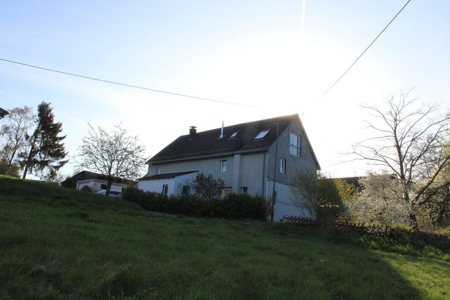 renovierte 4-Zimmer-Wohnung mit Garten, 56766 Auderath