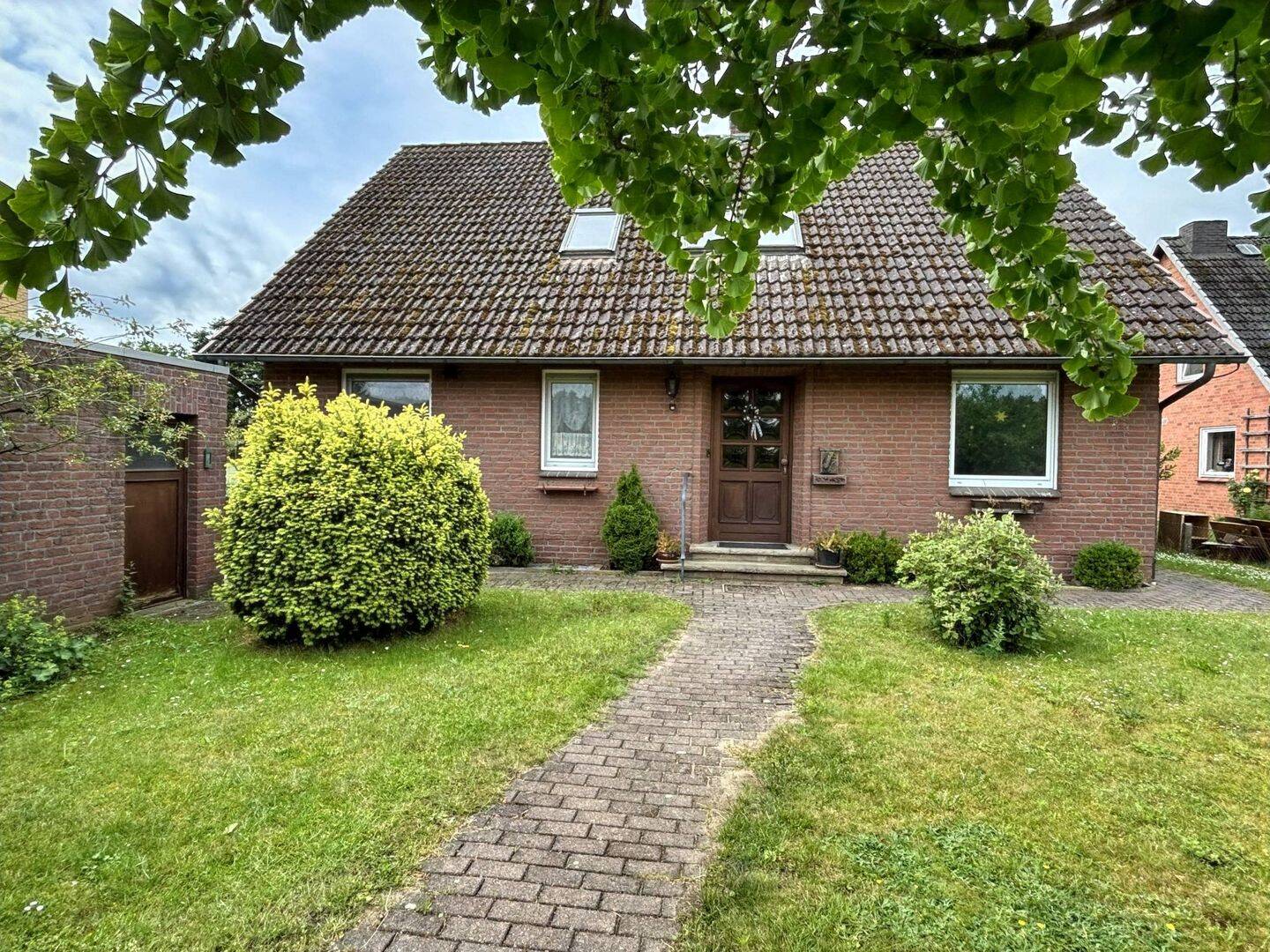 Massiv gebaut, vielseitig nutzbar & bereit für neue Ideen- Ein-bzw. Zweifamilienhaus in Kl. Bünstorf, 29549 Bad Bevensen