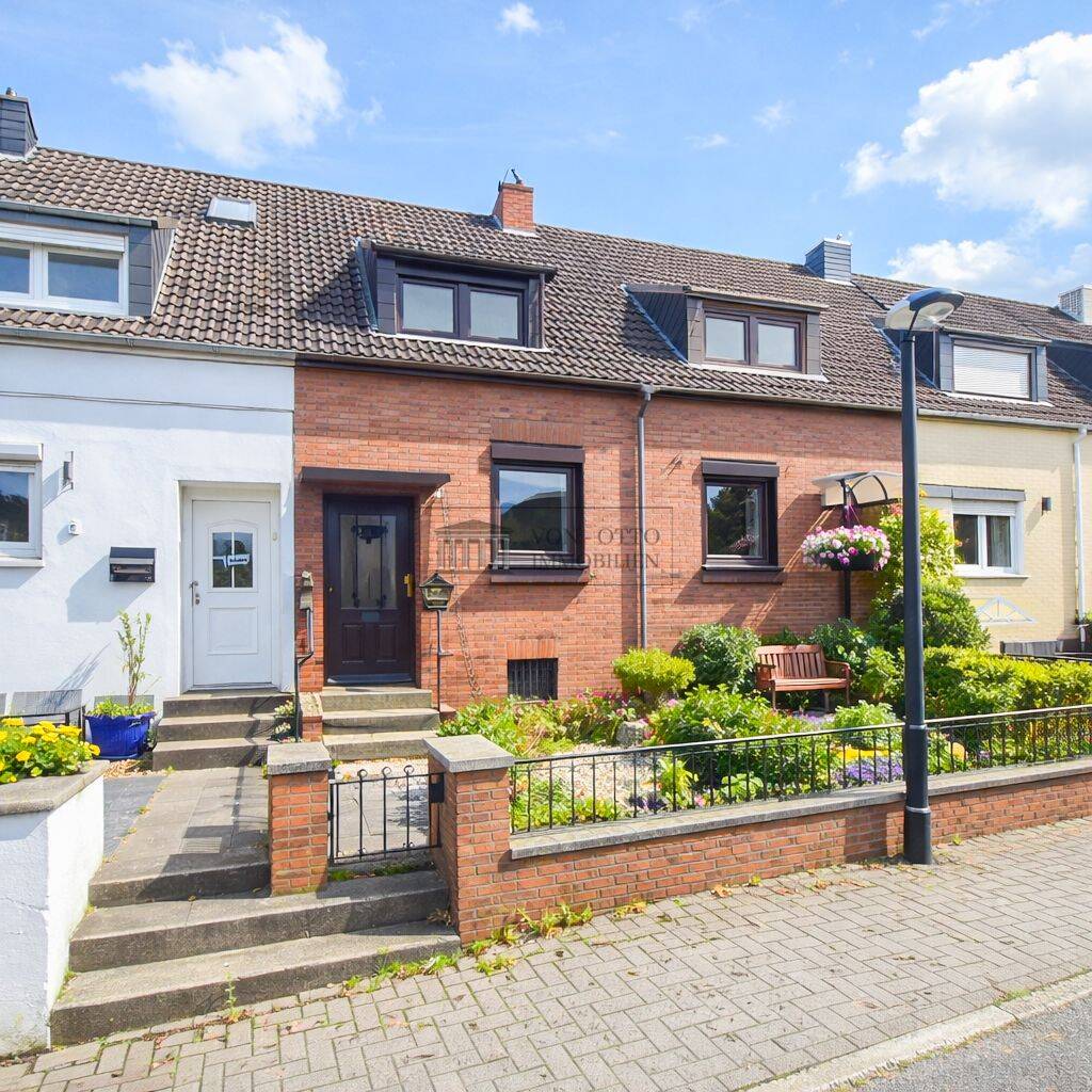 Bezugsfreies Reihenhaus mit schönem Garten in Oslebshausen, 28239 Bremen (Gröpelingen Ohlenhof Oslebshausen)