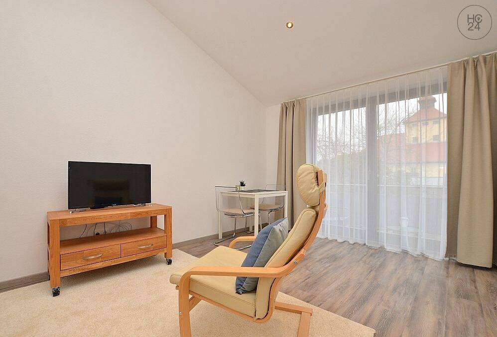 Modern möbliertes 1-Zimmerapartment in Ochsenfurt mit Balkon – bevorzugt für Wochenendheimfahre, 97199 Ochsenfurt