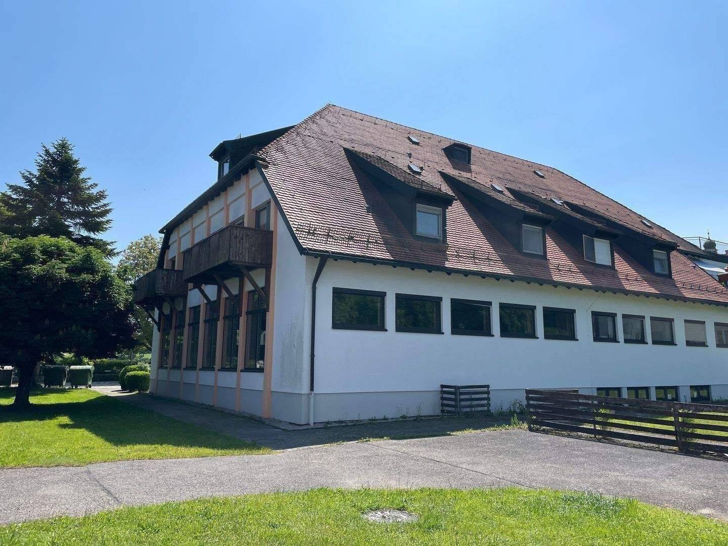 Provisionsfrei: Ruhig gelegene 2-Zimmer Wohnung in Altenhohenau bei Wasserburg am Inn, 83556 Griesstätt