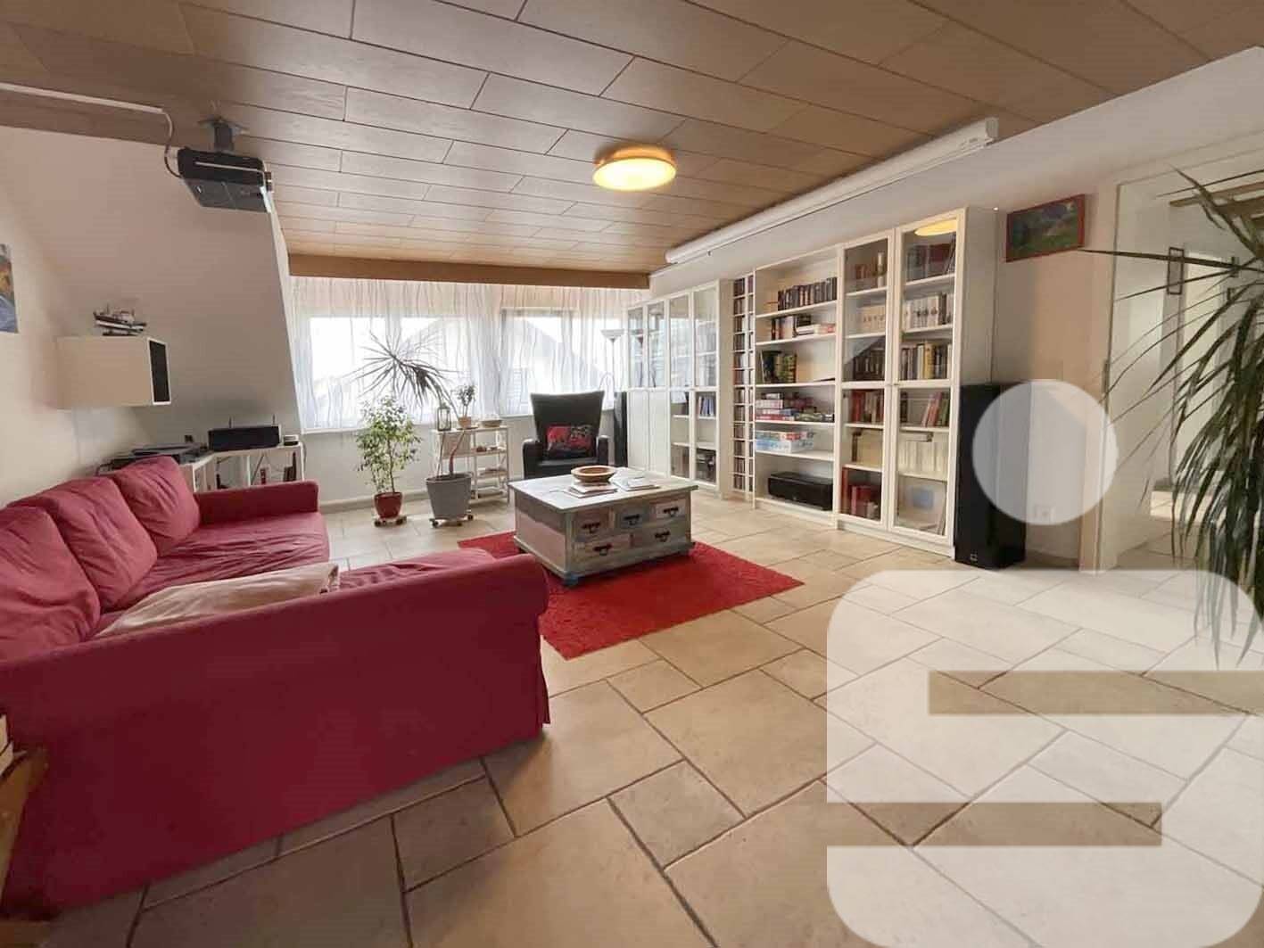 Modernisierte 4-Zimmer Wohnung in Schwanstetten, 90596 Schwanstetten