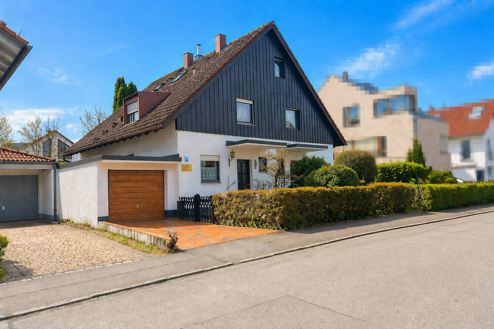 Auf Nießbrauchbasis! Gepflegte Doppelhaushälfte mit Garten, Garage und Hobbyraum in ruhiger Wohnlage