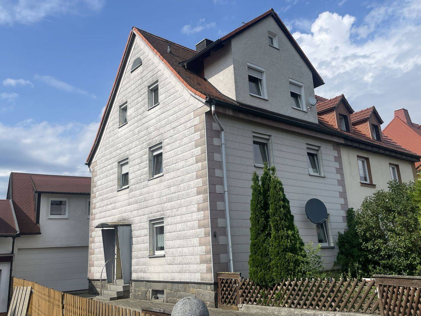 Doppelhaushälfte im Ortsteil Röthenbach!, 95659 Arzberg