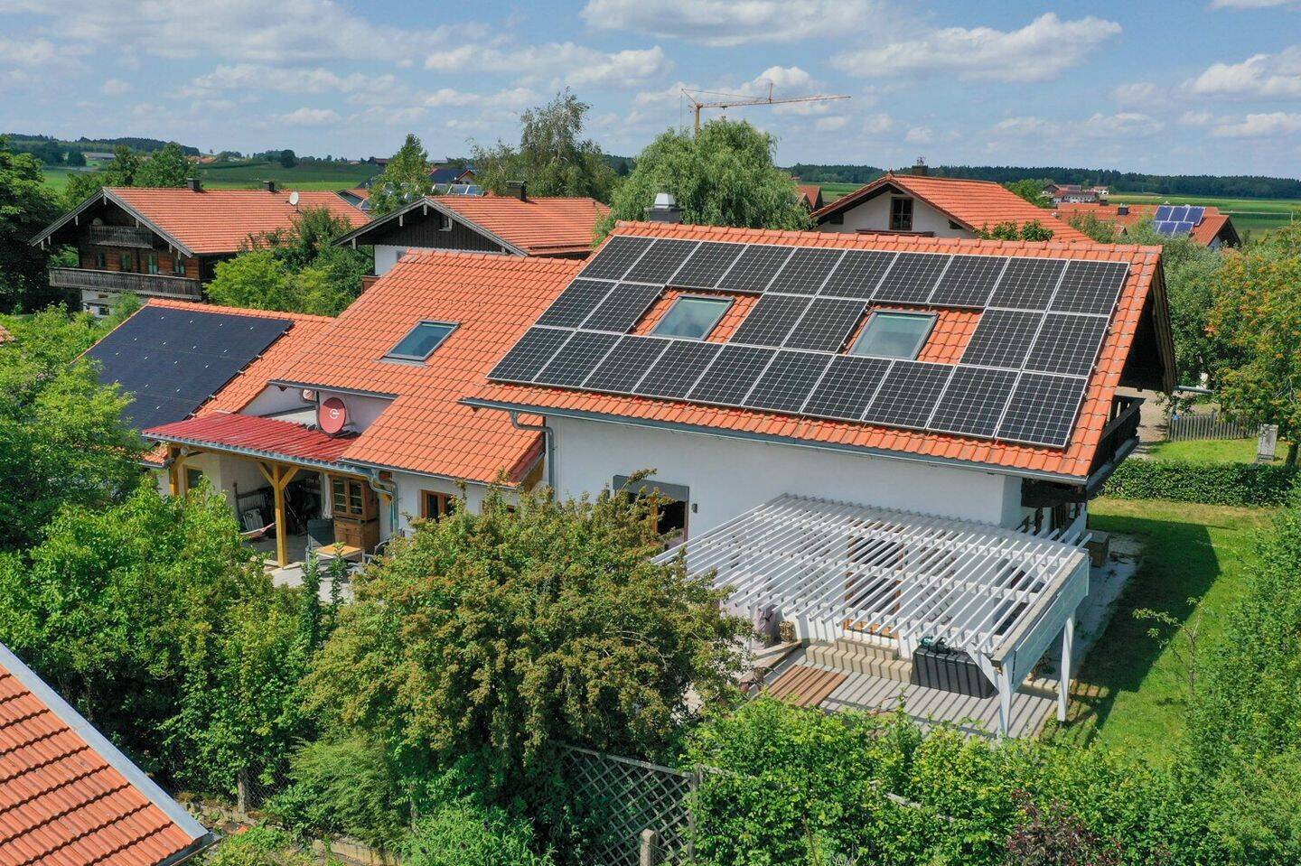 Charmantes Einfamilienhaus – umfassend modernisiert, flexibel nutzbar & in ruhiger Lage!, 83119 Obing