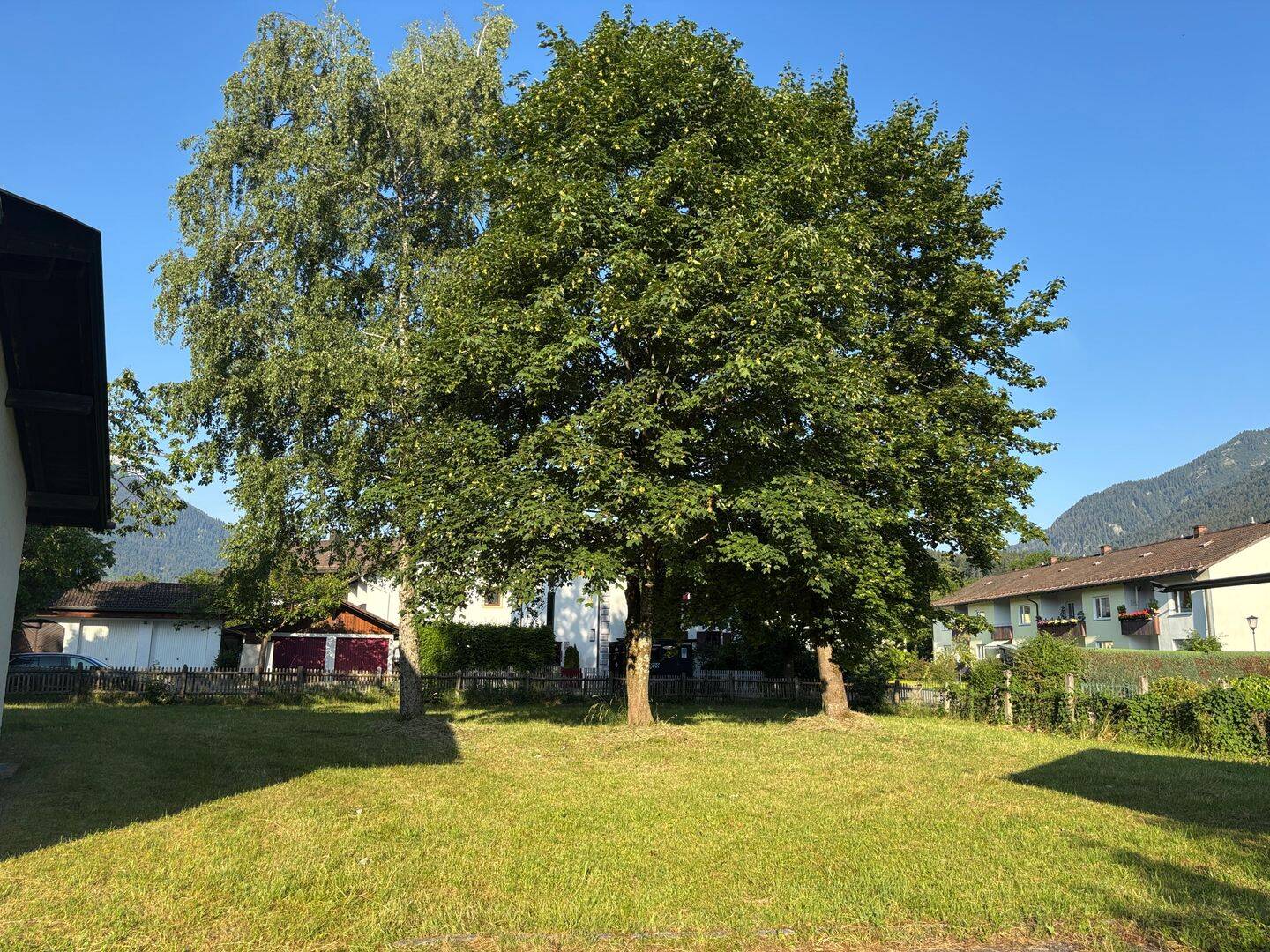 Garmisch: Sonniges Baugrundstück für ein Einfamilienhaus Nr. 2, 82467 Garmisch-Partenkirchen