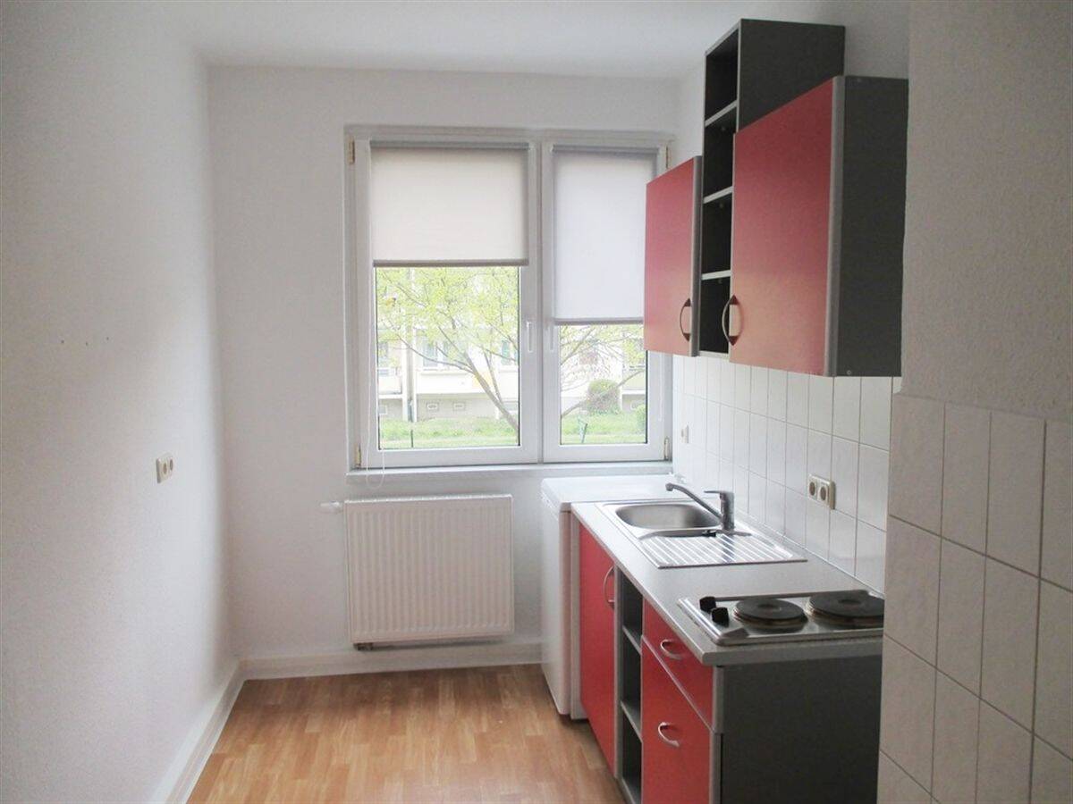 Charmante 1-Raum-Wohnung mit kleiner Einbauküche nahe der DHGE, 7546 Gera