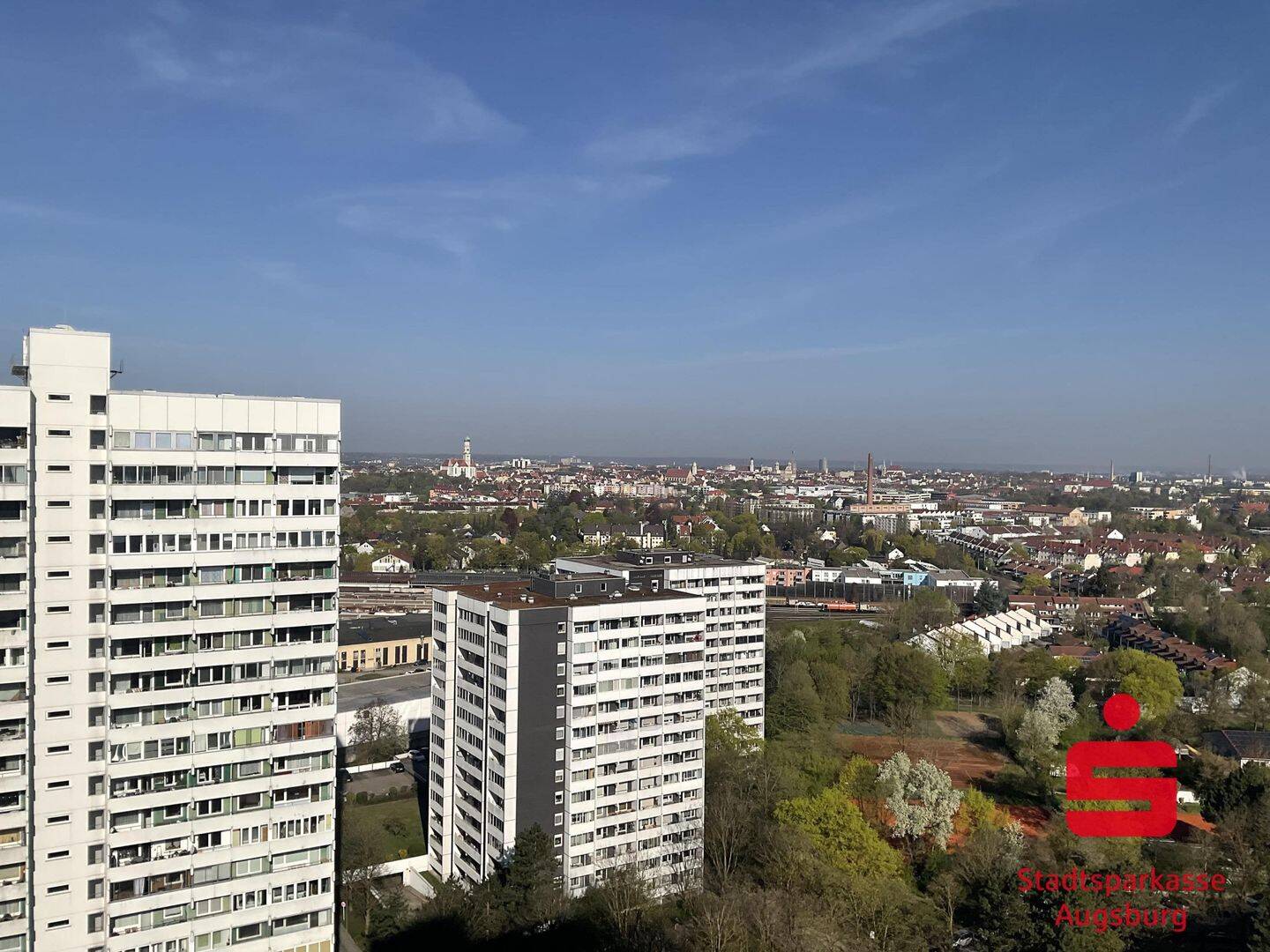 renovierungsbedürftige 2-Zimmer-Wohnung, 86161 Augsburg (Herrenbach Hochfeld Innenstadt Spickel Universitätsviertel)