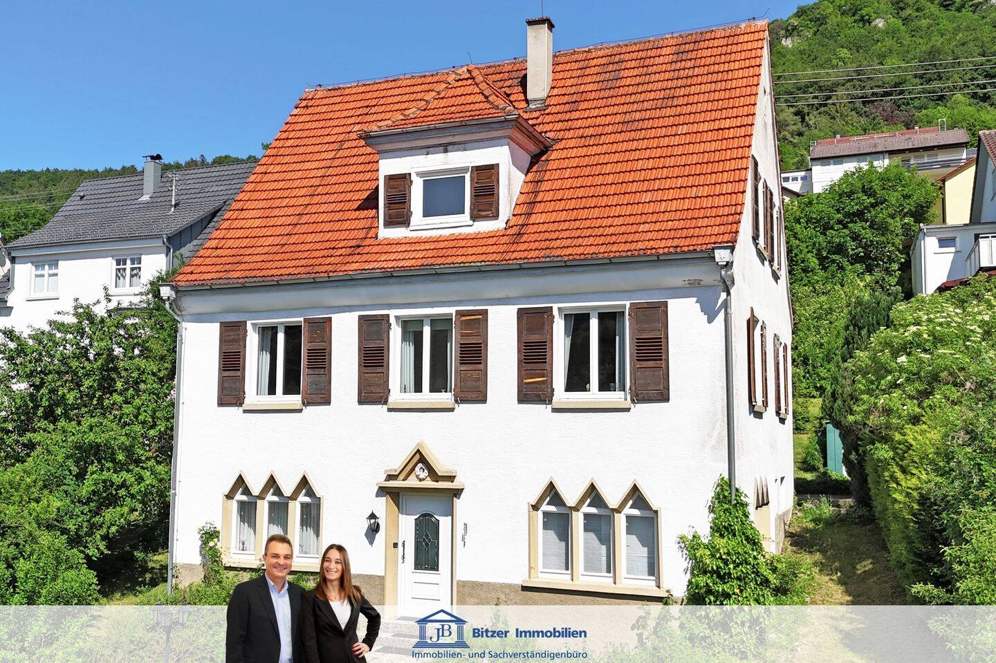 Stilvolles Zweifamilienhaus in zentrumsnaher Wohnlage, 72458 Albstadt