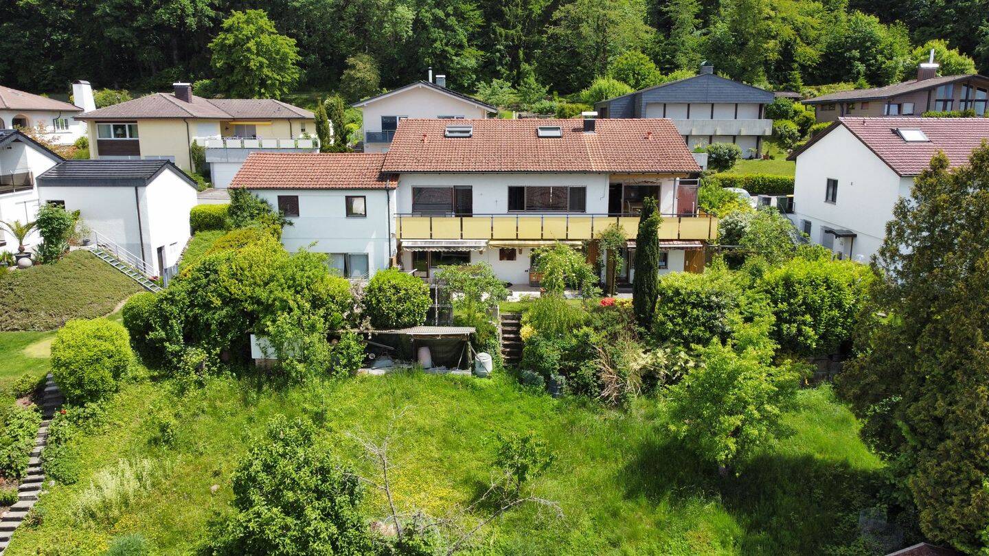Panorama-Aussicht bis zu den Alpen – Großzügiges Zweifamilienhaus in ruhiger Sackgassenlage, 88214 Ravensburg