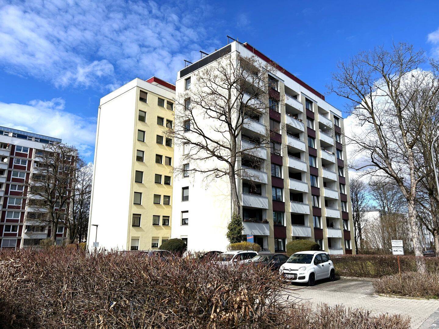 2,5-Zimmer-Eigentumswohnung in ruhiger, aber zentraler Lage in Unterhaching, 82008 Unterhaching