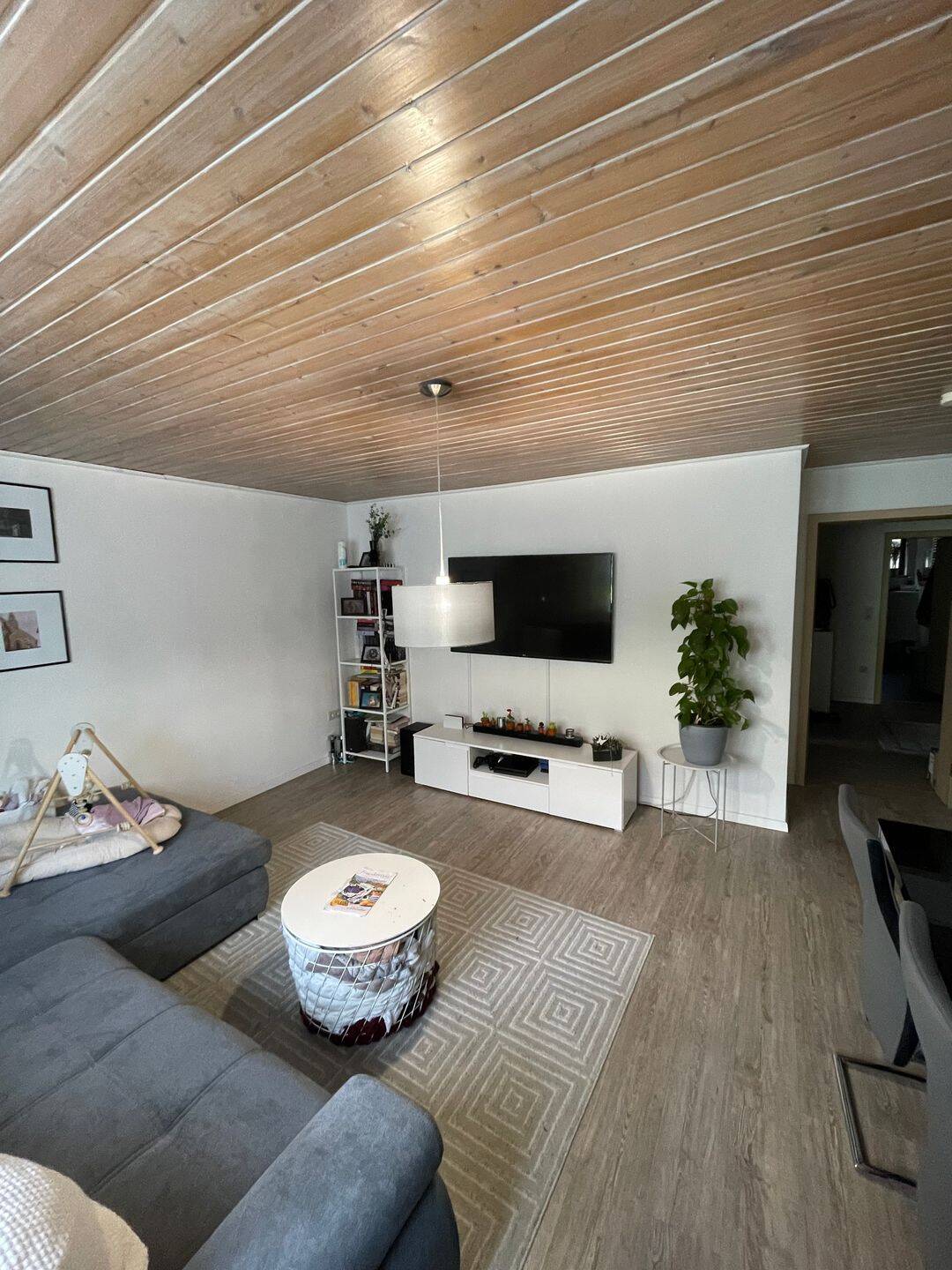 Helle 3-Zimmerwohnung mit Terrasse, 91598 Colmberg