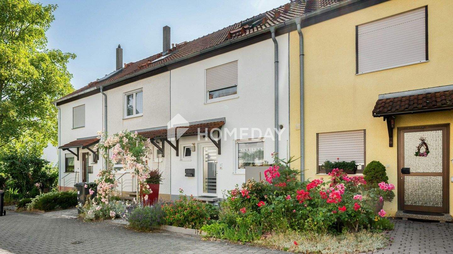 Drinnen großzügig, draußen grün: Familienhaus mit Platz und Privatsphäre, 75015 Bretten