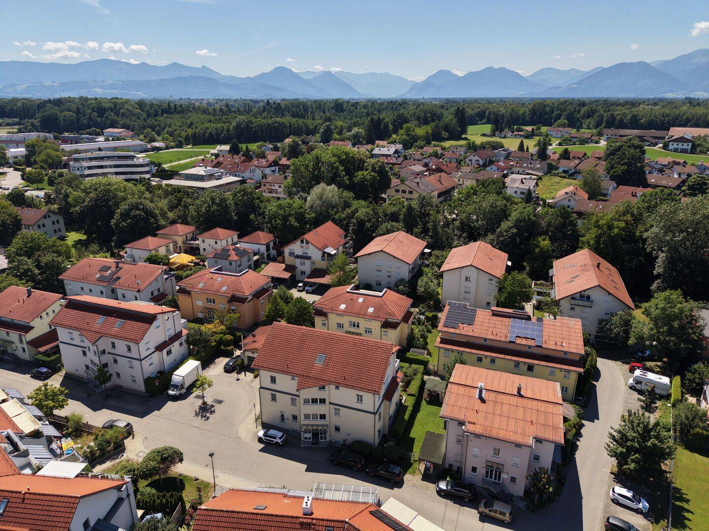 Gepflegte 4-Zimmer-Erdgeschosswohnung in bester Lage, 83059 Kolbermoor