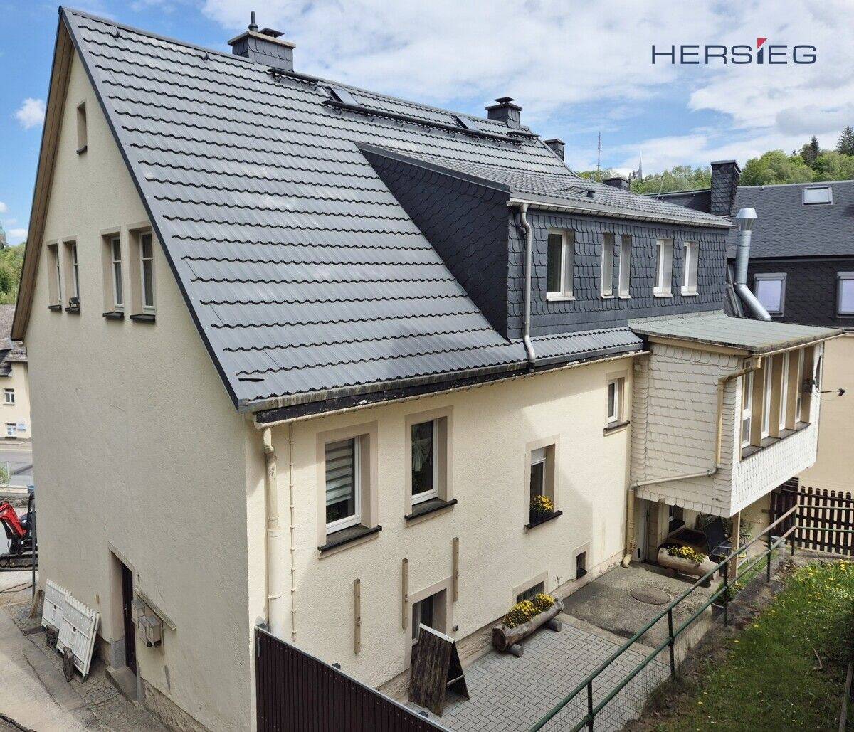 Großzügiges Wohnhaus mit vielseitigen Nutzungsmöglichkeiten in Buchholz, 9456 Annaberg-Buchholz