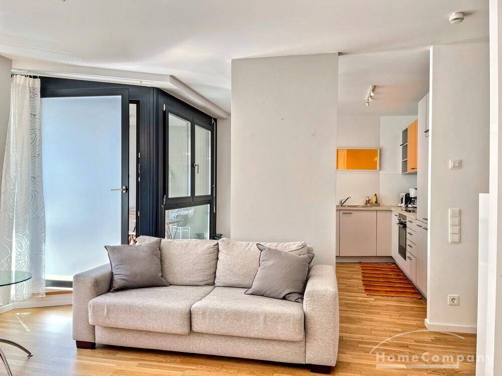 Schöne, möblierte 2-Zimmer-Wohnung mit Loggia in München-Giesing, 81539 München (Obergiesing Ramersdorf-Perlach Untergiesing-Harlaching)