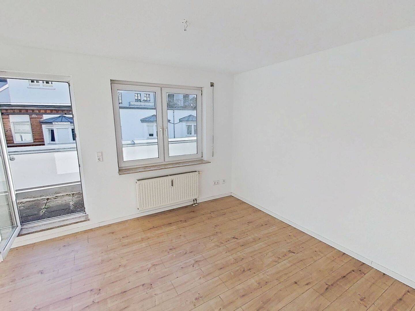 Wohnen auf der Sonnenseite: Helle 2-Zimmer-Wohnung mit Balkon in Stuttgart, 70197 Stuttgart (West)
