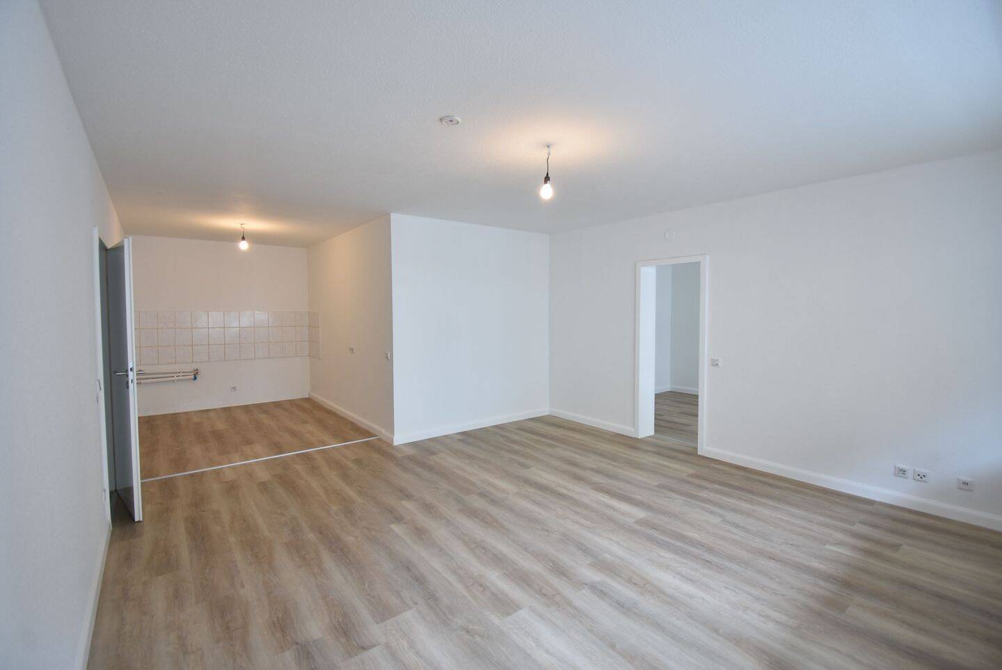 Erstbezug! Bezugsfreie 3-Zimmer-Whg mit Balkon, 42327 Wuppertal (Vohwinkel)