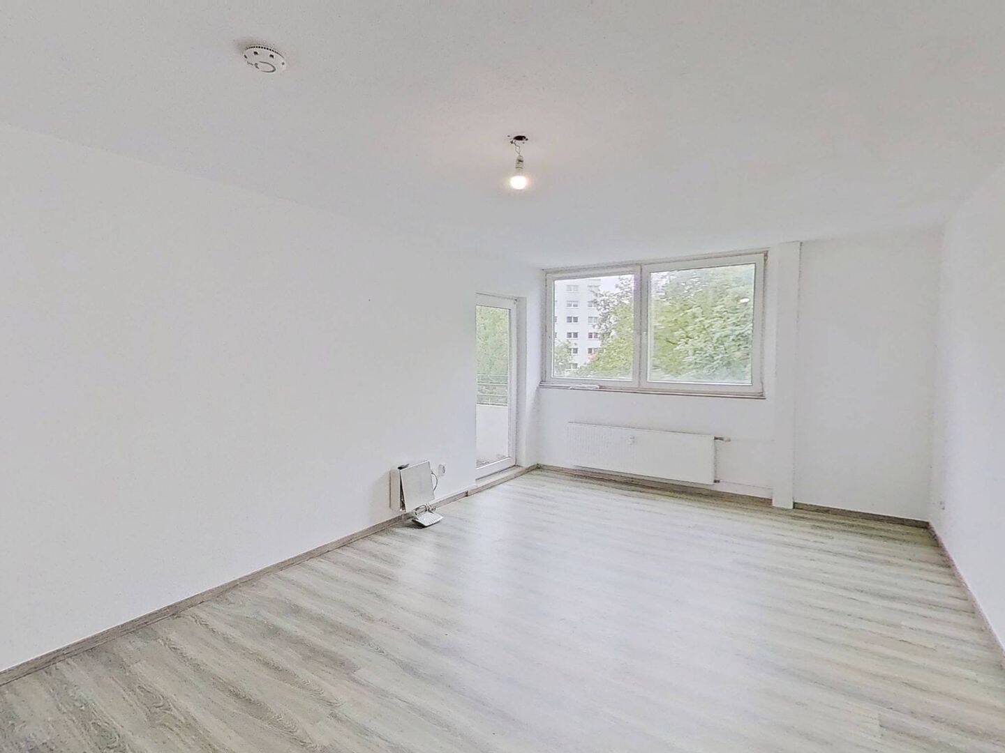 Geräumiges WG-Zimmer mit viel Lichteinfall und eigenem BALKON in Münster-Kinderhaus, 48159 Münster