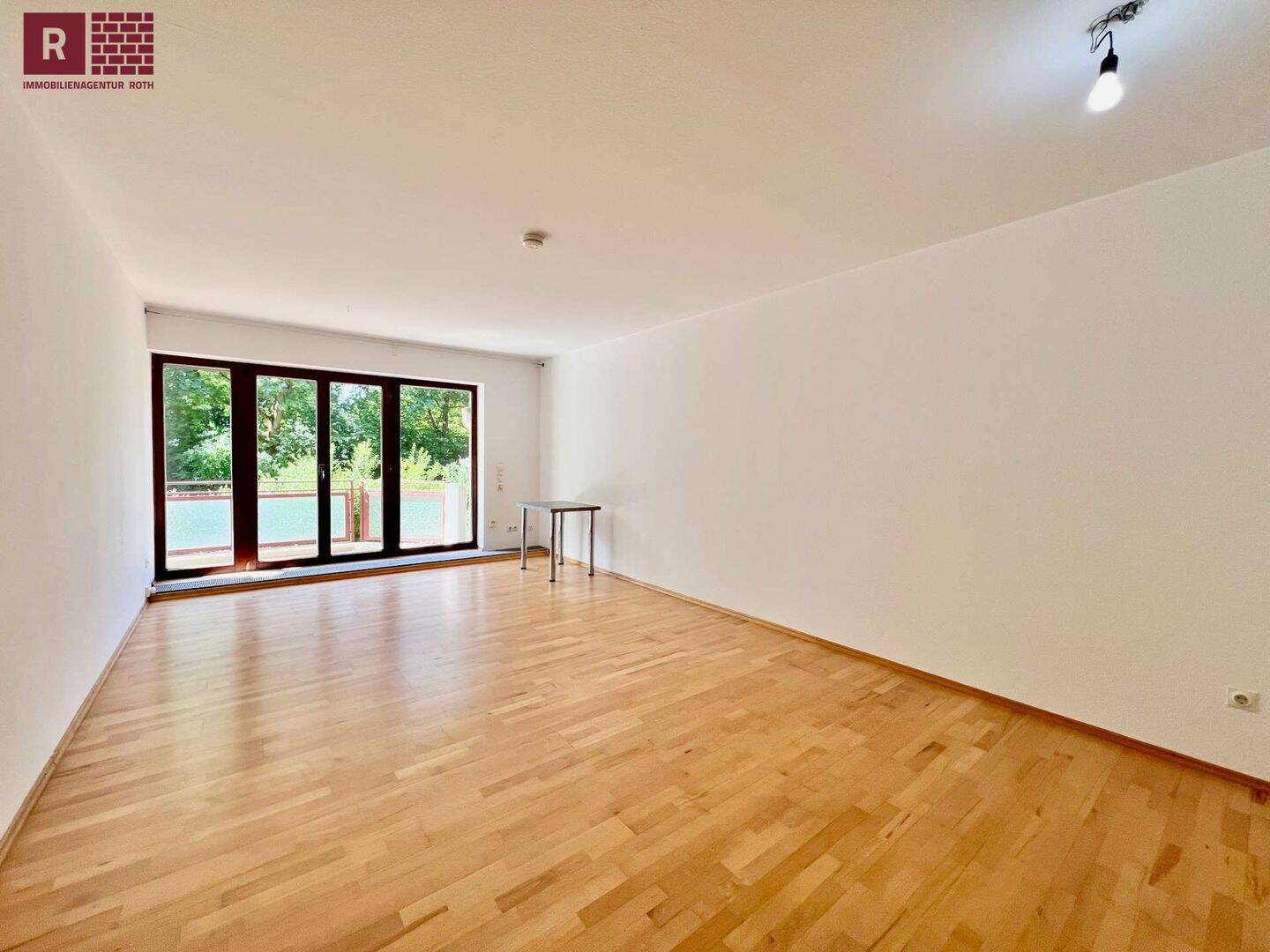 Stilvoll wohnen am Sinai-Park – großzügige 3-Zi-EG-Wohnung mit Balkon und zwei Bädern, 60320 Frankfurt am Main
