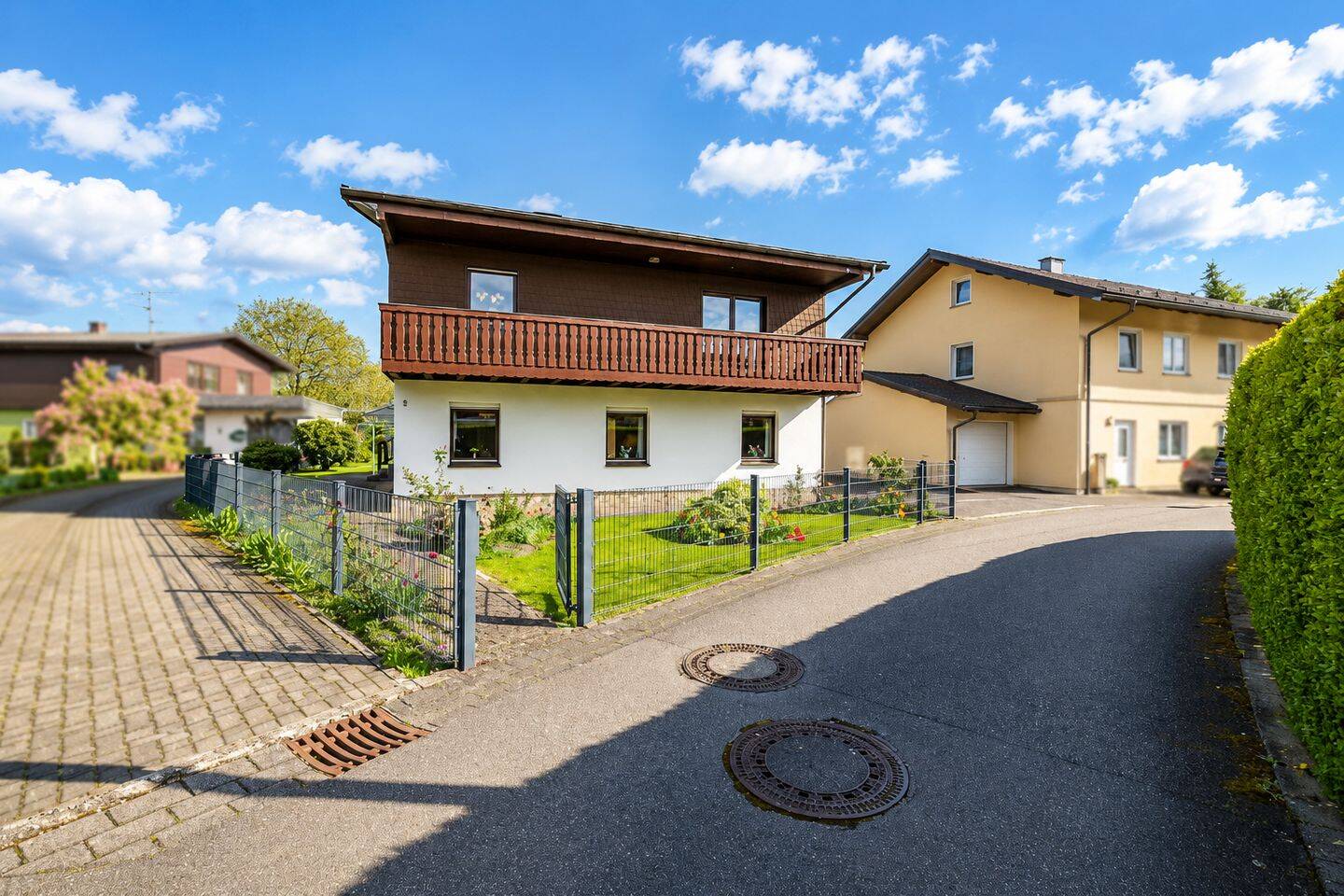 MANNELLA *hier wohnen Sie mitten im Grünen* schönes Haus mit vielen Optionen und viel Grundstück, 53773 Hennef (Sieg)