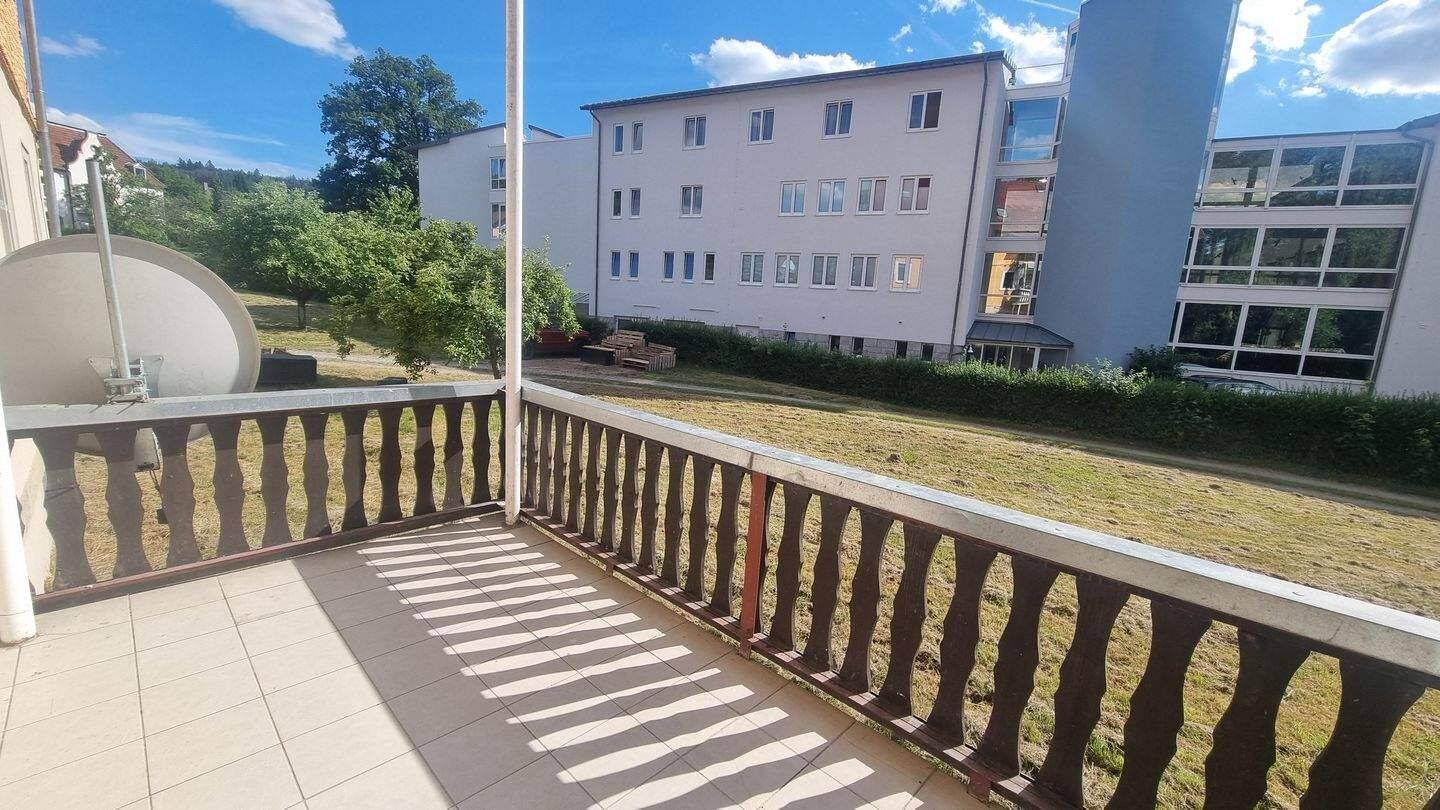 ERSTBEZUG! Kernsanierte 5-Zimmer-Erdgeschoss-Wohnung am Schlosspark!, 97769 Bad Brückenau
