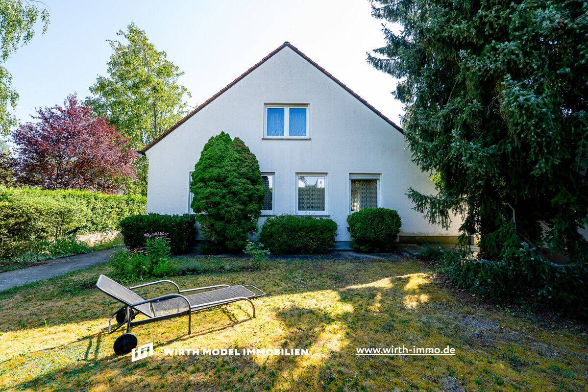 Großzügiges freistehendes Einfamilienhaus mit Garage in exponierter Wohnlage am Hochfeld, 97422 Schweinfurt