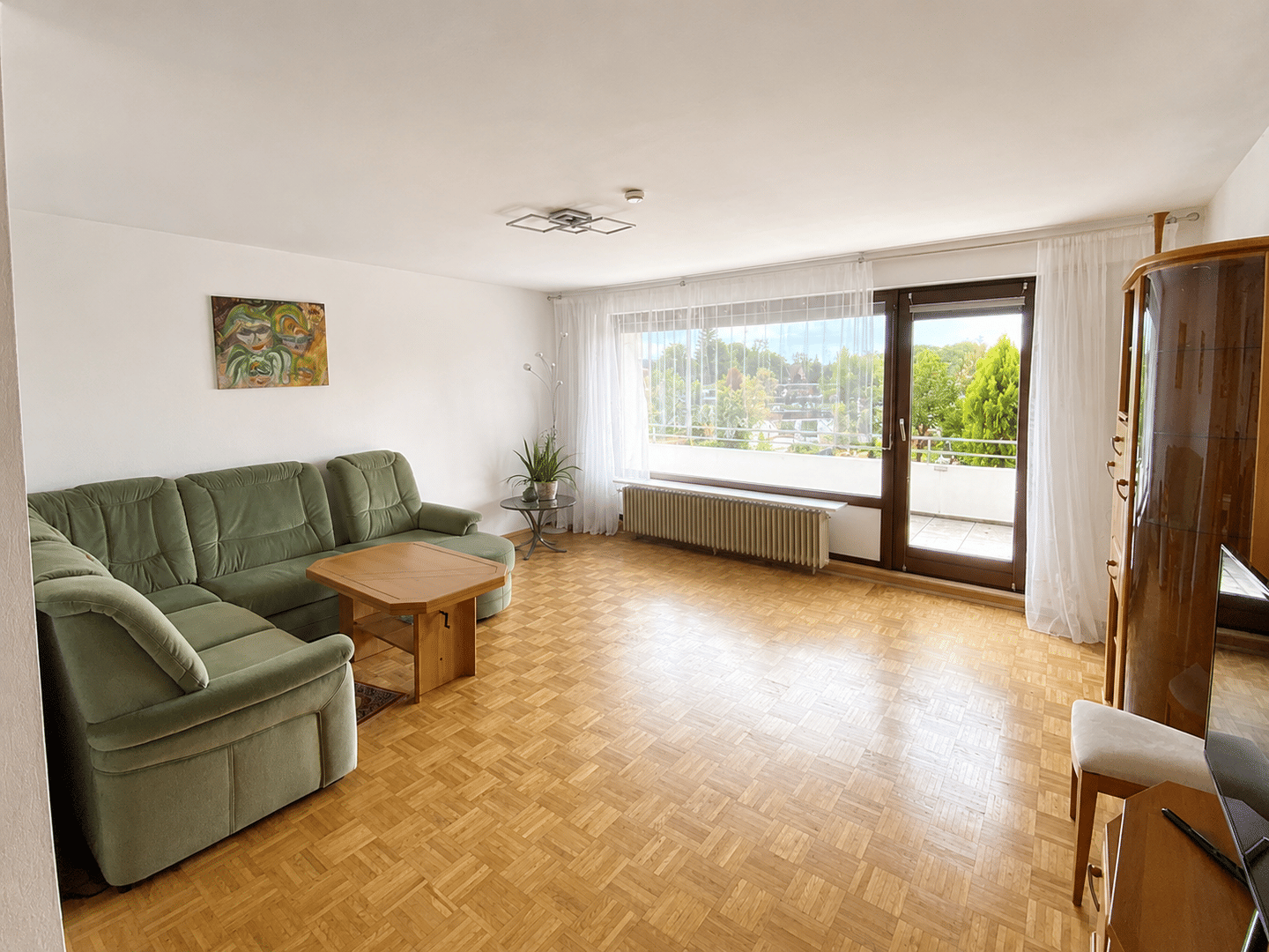 Helle 3- bis 4-Zimmer-Wohnung mit großzügigem Sonnenbalkon und XL-Hobbykeller in Langenhagen., 30855 Langenhagen